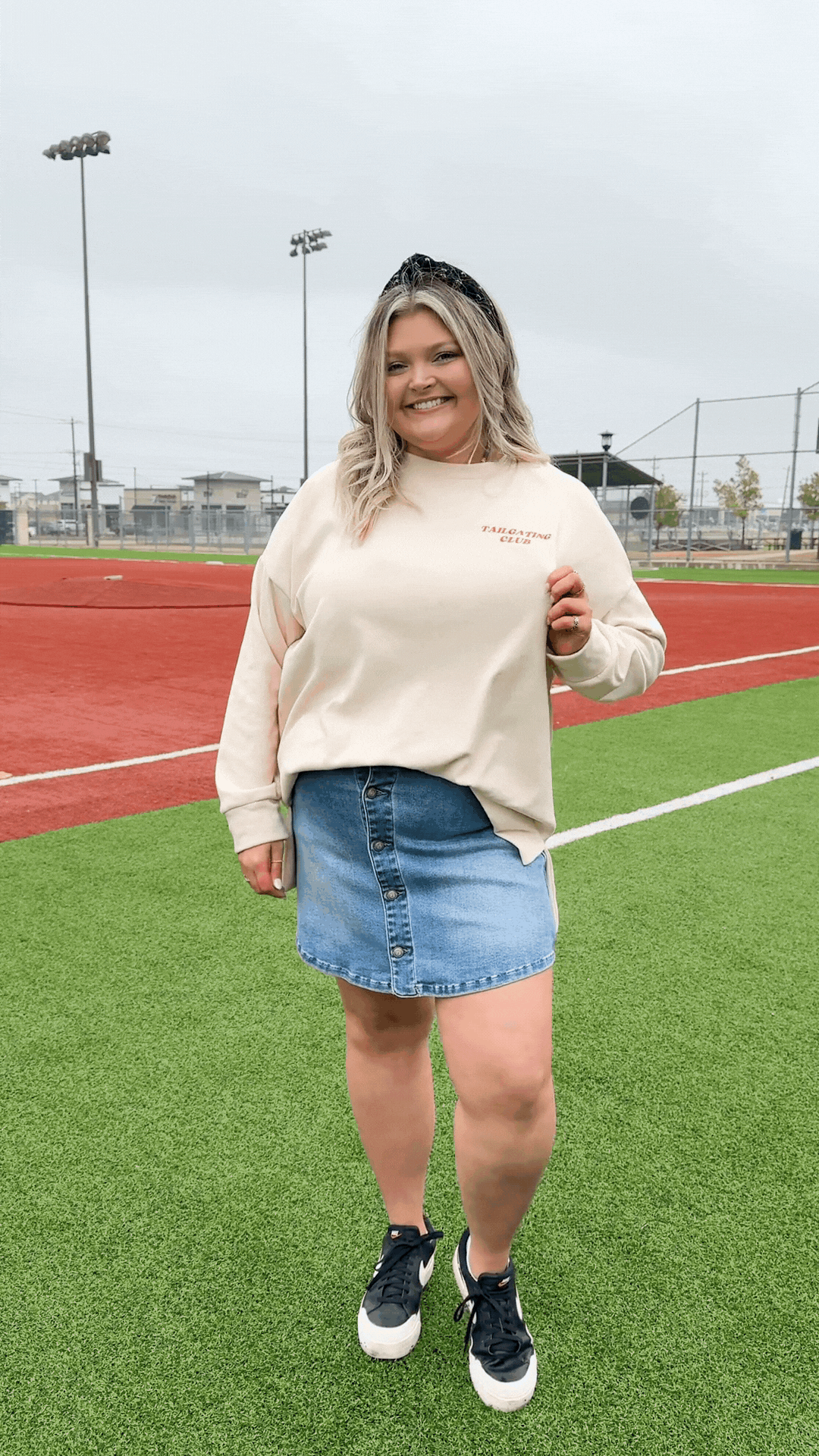 Tailgating Club Micro Fleece Crewneck, Ivory