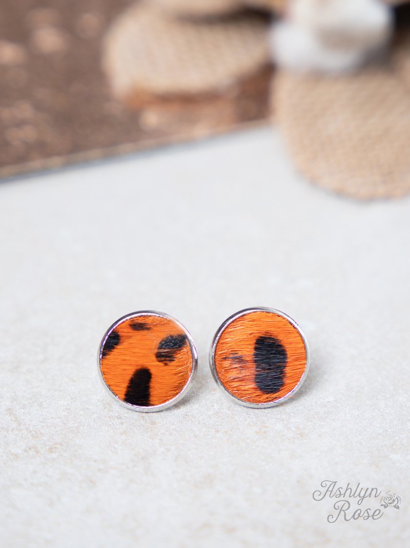 Round Studs, Orange Cheetah