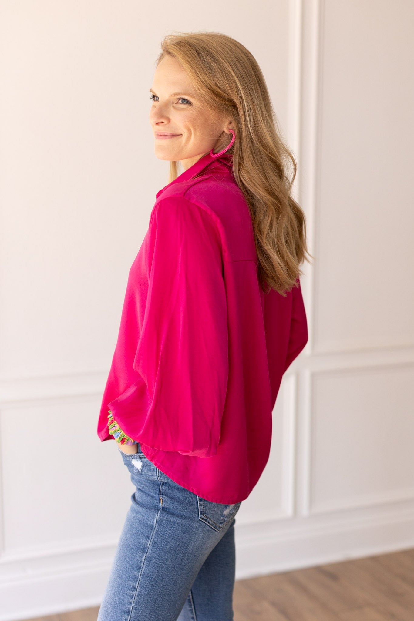 Retro Reverie Balloon-Sleeve Blouse in Fuchsia