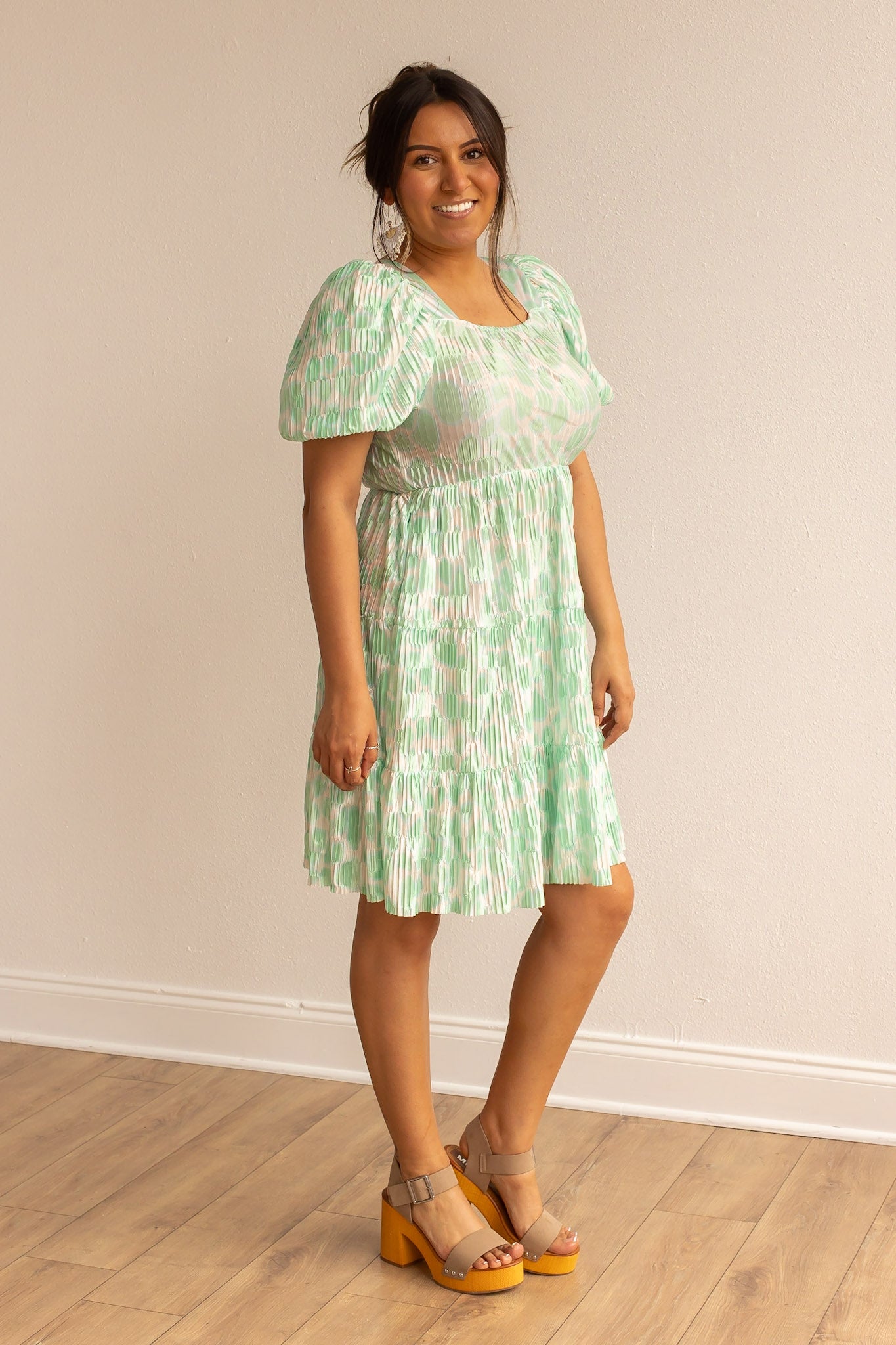 Minty Elegance Puff Dress