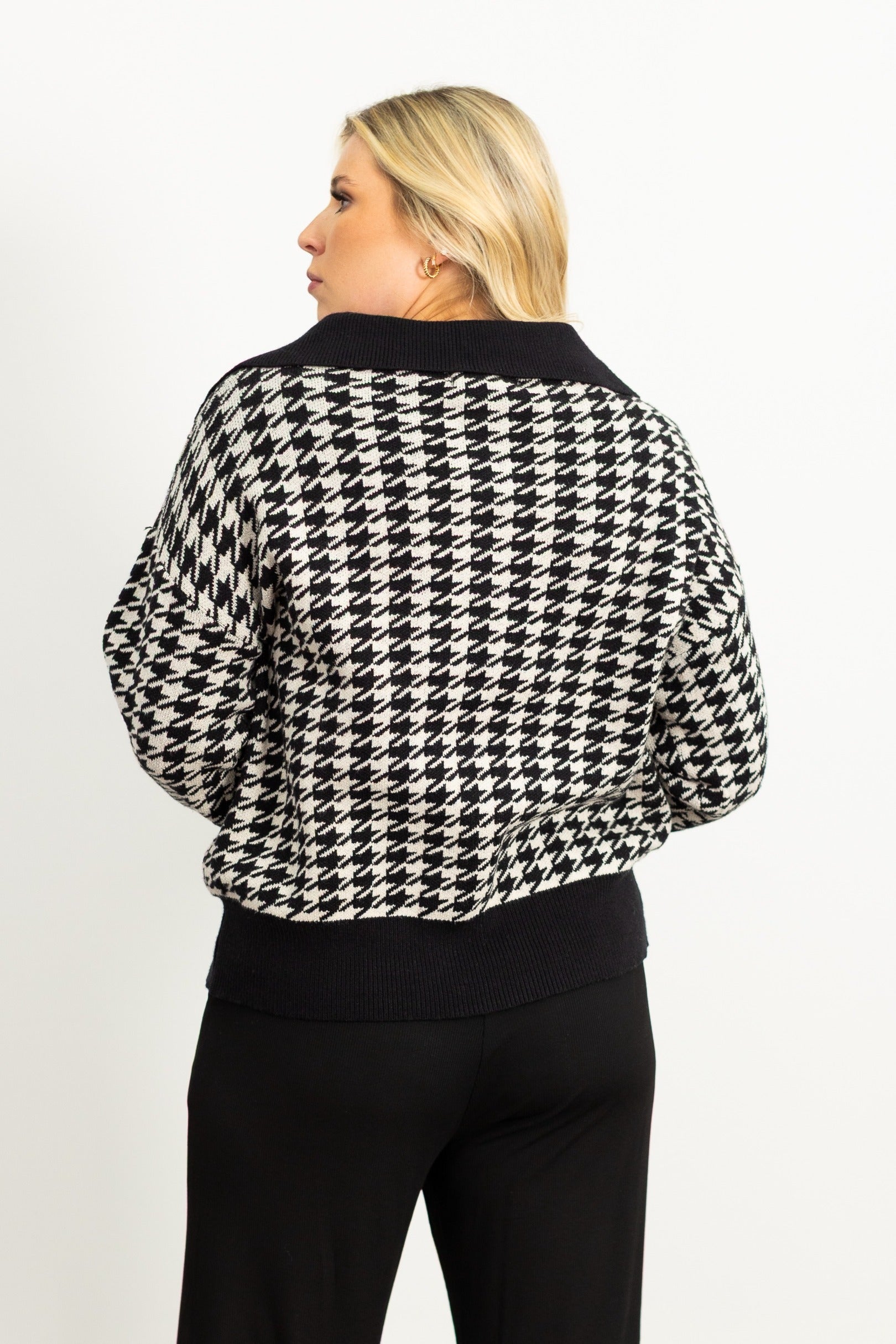 Houndstooth Print Pullover