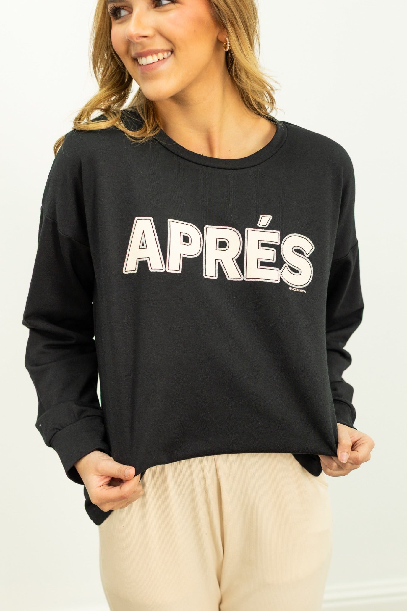APRES on Light Weight Sweatshirt , Black