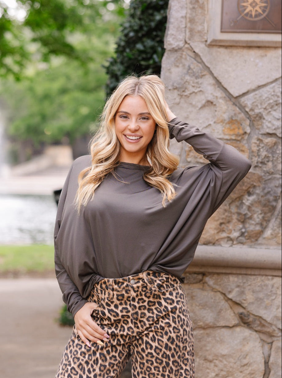 Long-sleeve Crewneck, Olive
