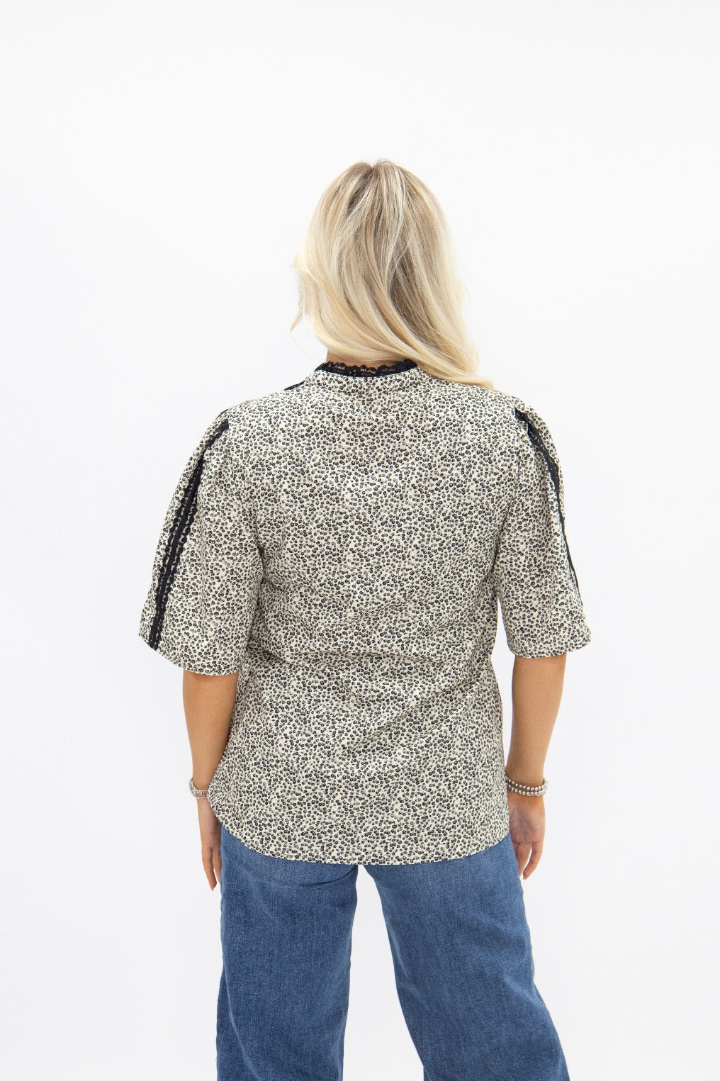 Black & Ivory Floral Top